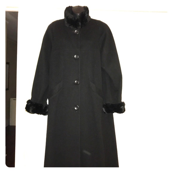 Halston lifestyle coat Clearance